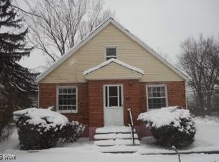 7270 Free Ave, Bedford, OH
