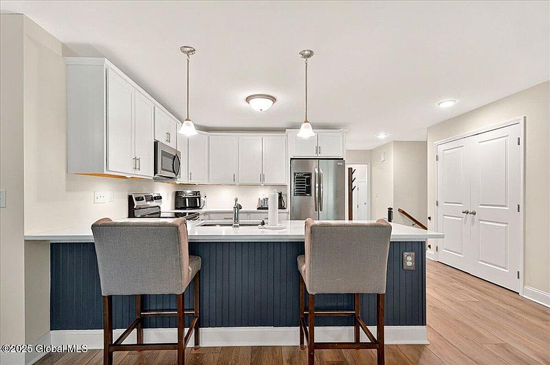2nd image of 74 Arcadia Court