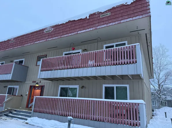 1600 Washington Dr APT 3, Fairbanks, AK 99709