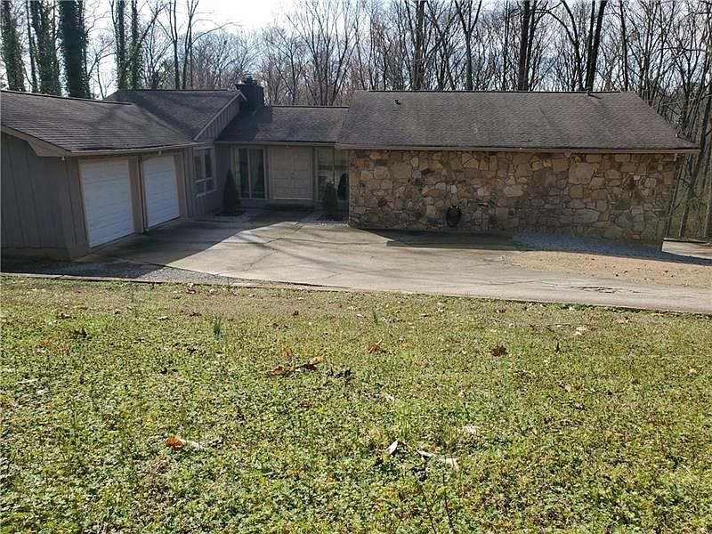 1st image of 350 Buckingham Dr
