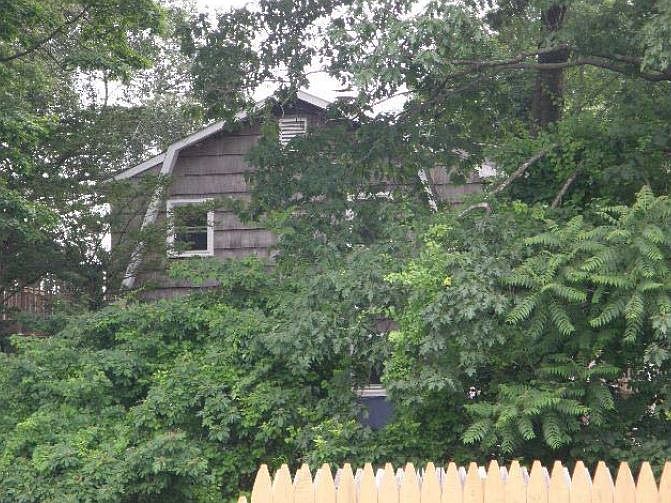 2nd image of 314 Huntington Tpke