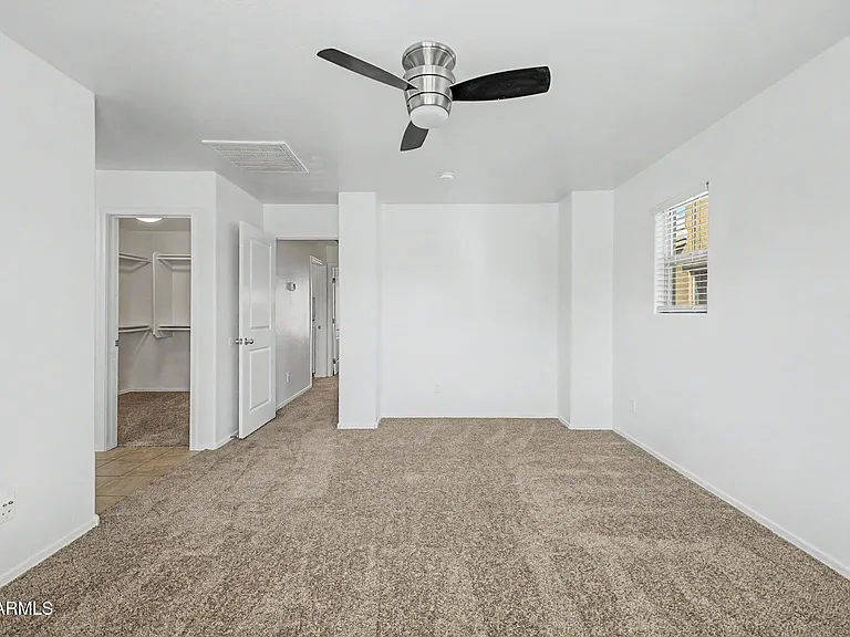 2879 N Claire Dr — Photo 17