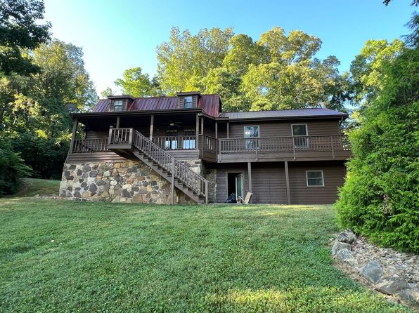 3210 Alton Dr