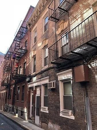 2nd image of 37 Salutation St