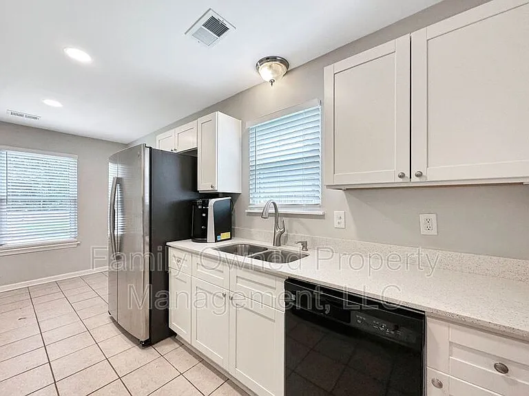 203 Pebble Creek Rd — Photo 9