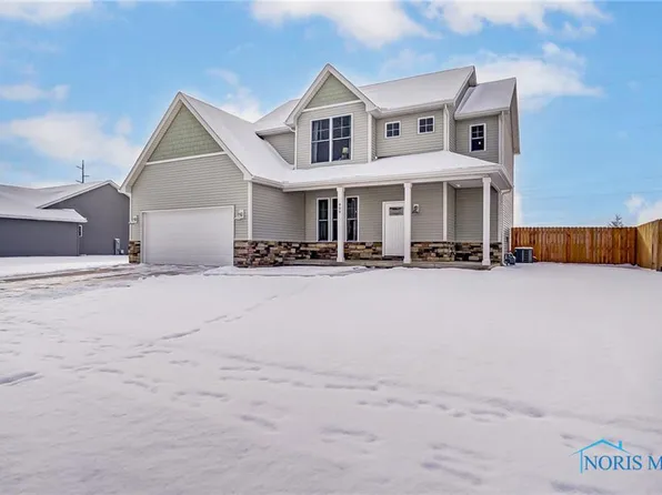 909 Tomahawk Ln, Bowling Green, OH 43402