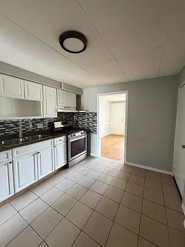 170A Macarthur Ave #170A Photo 1
