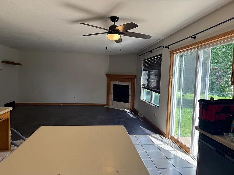 1394 Okeefe Rd — Photo 4