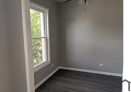 2 bed, 1000 sqft, $1,800 — Photo 2