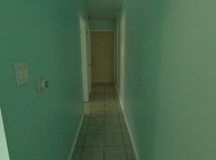 1407 E Roosevelt Rd APT B, Wheaton, IL 60187