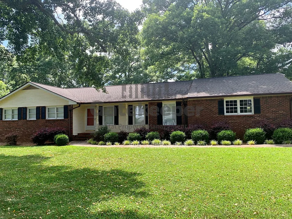 216 Ginger Cake Rd