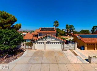 8320 Vibrant Dr, Las Vegas, NV 89117