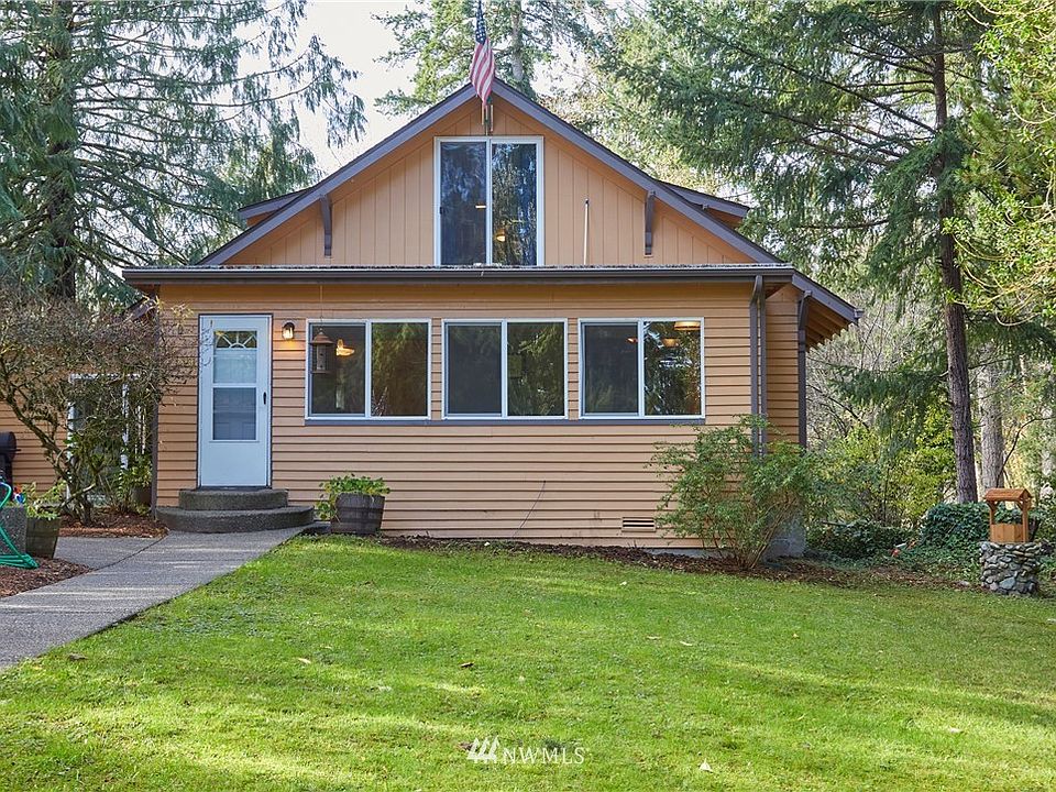 WELCOME HOME! This Is The 3 Bedroom 1 1/2 Bath Home On Acreage (Almost 5 Acres)Nestled In The Woods That You Have Been Looking For! Great Entertaining Spaces W/Garden Areas; 2 Car Detached Garage; Gazebo; Barn Plus Woods To Wonder ...Make An Appointment Today!