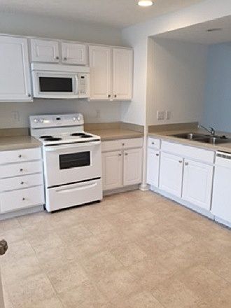 1st image of 8179 Hawkswillow Dr