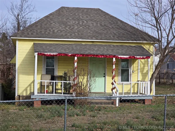 310 Hawthorne St, Pawnee, OK 74058
