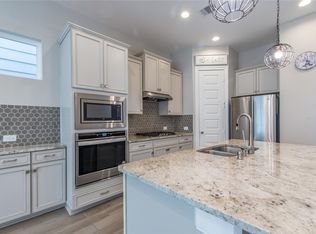 10013 Granary Dr, Houston, TX 77080