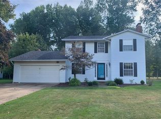 32789 Coventry Ct, Avon Lake, OH 44012