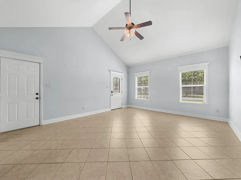 128 Bottle Brush Ln — Photo 6