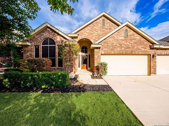3rd image of 26706 CAMDEN CHASE