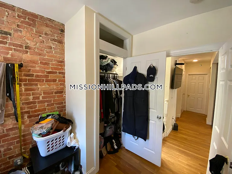 830 Huntington Ave #3 — Photo 12