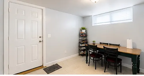 90 Fernwood Ave #1 Photo 1