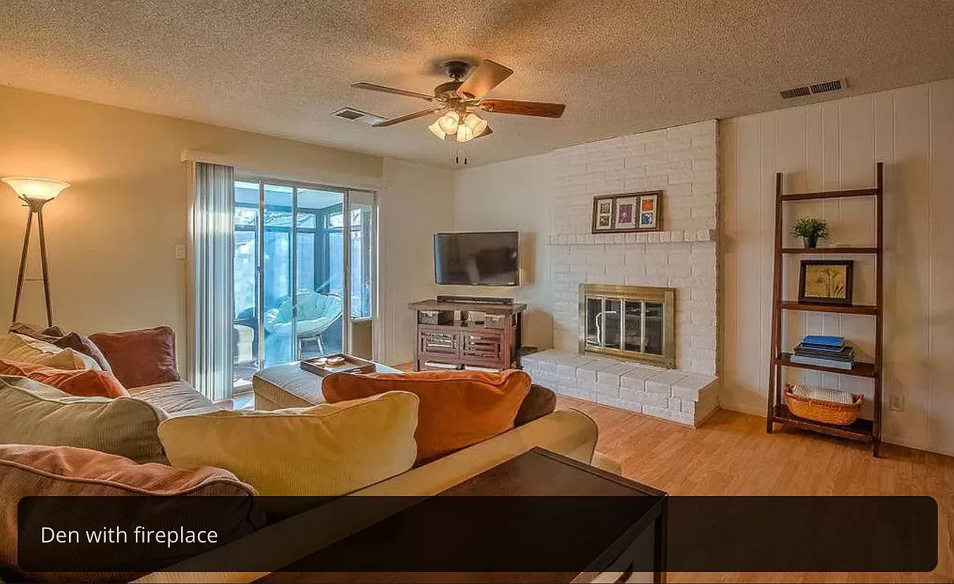 6300 Avenida La Costa NE — Photo 3