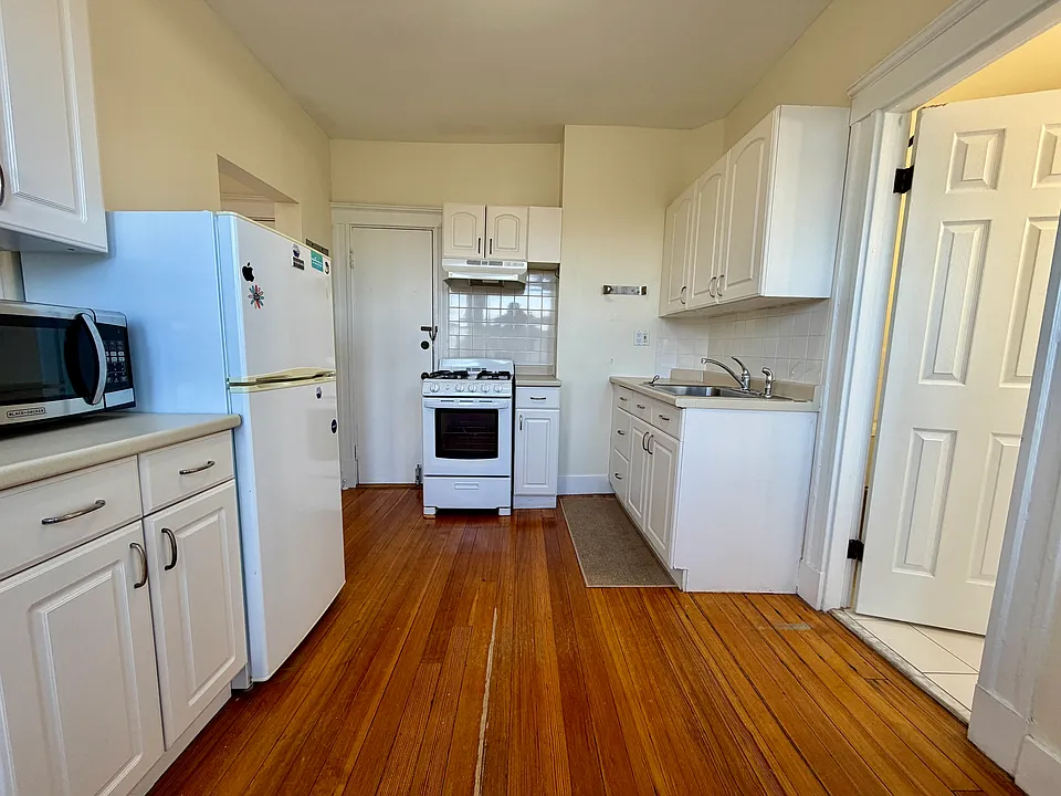 279 Harvard St #42