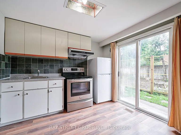 239 Crestwood Rd #W/O — Photo 1