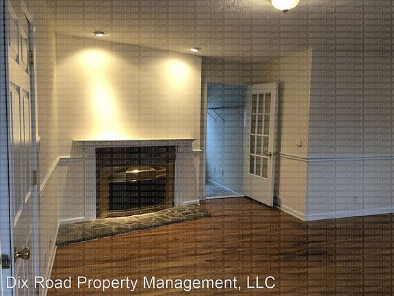 3rd image of 1200 Southern Hills Blvd