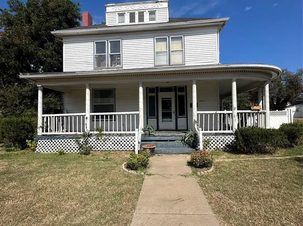 624 E Noble Ave, Guthrie, OK 73044