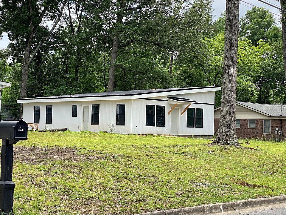 2nd image of 1002 Delaware Dr