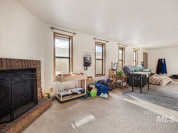 3rd image of 10162 W Mesquite Ln