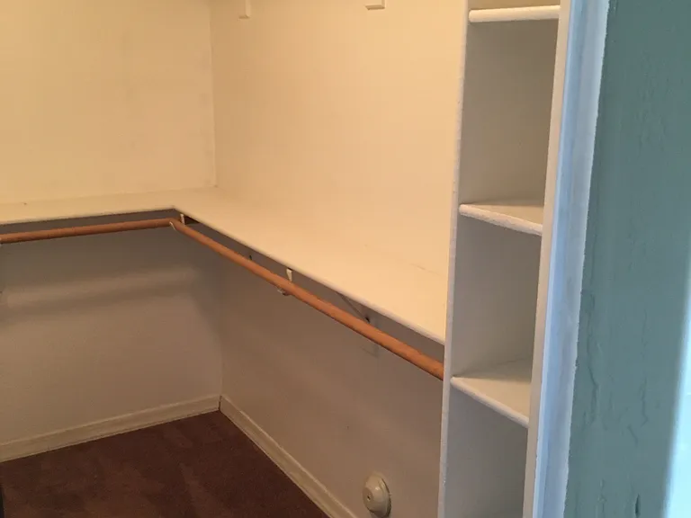 2536 E McArthur Dr — Photo 12