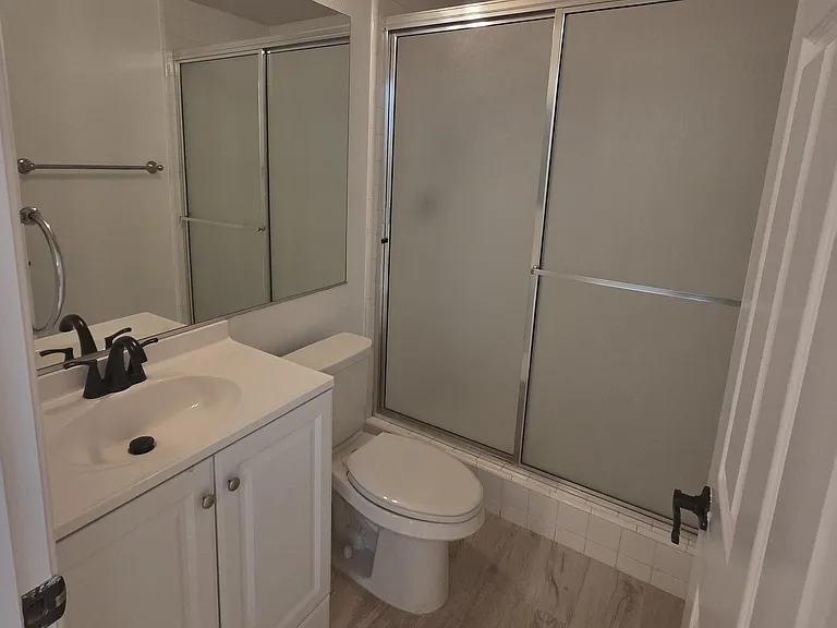 7492 Seabluff Dr #107 — Photo 38