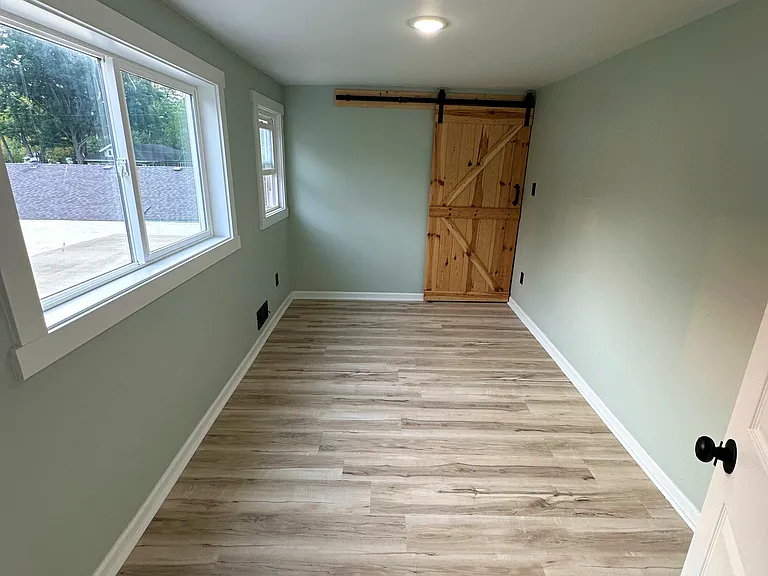 204 S Adams St — Photo 7