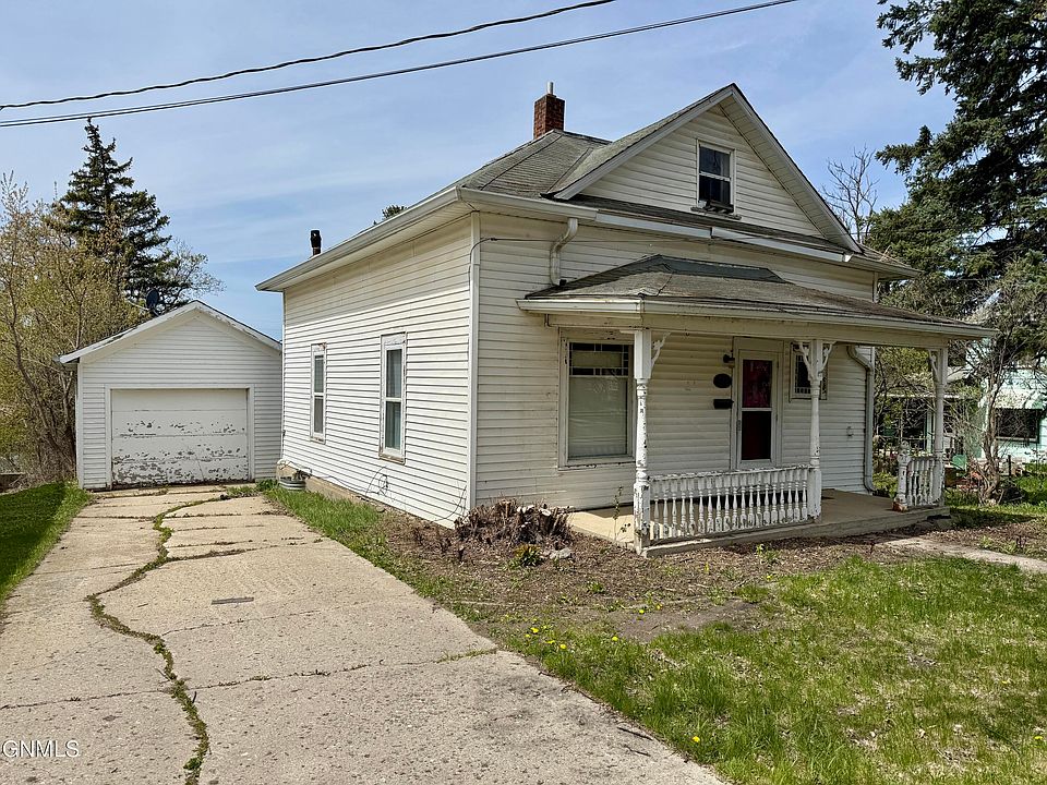 1st image of 374 6th Ave SE