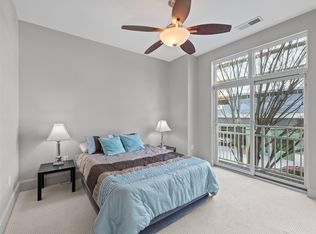 317 W Morgan St APT 215, Raleigh, NC 27601