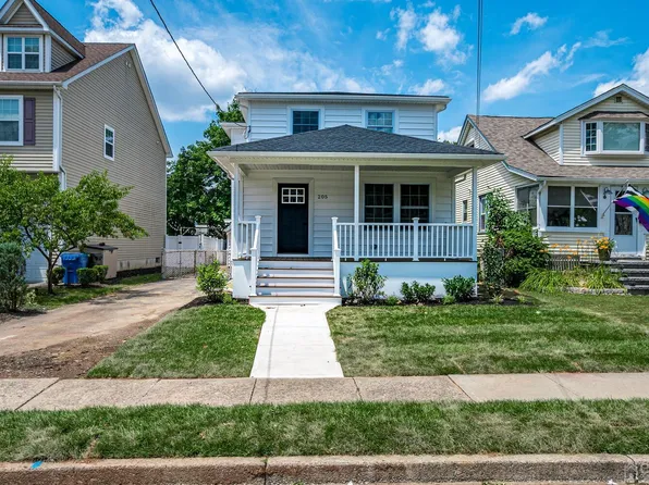 205 W Chestnut Ave, Metuchen, NJ 08840