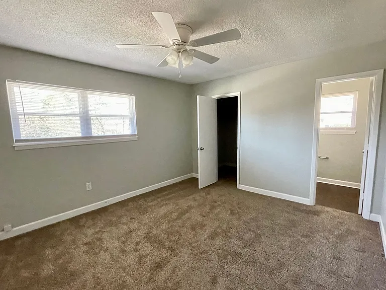 1100 Skyland Dr #J2 — Photo 9