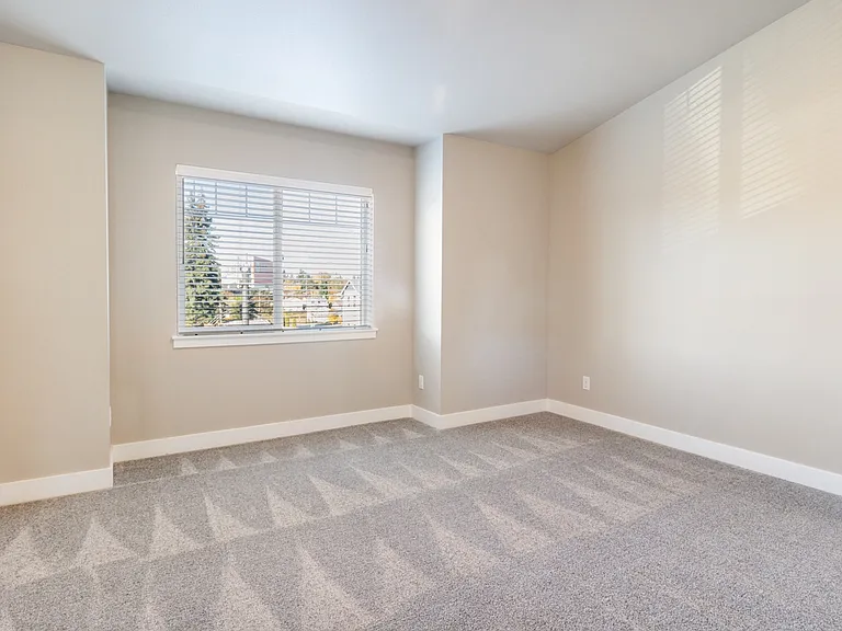 Norpoint Landing Apartments — Photo 78