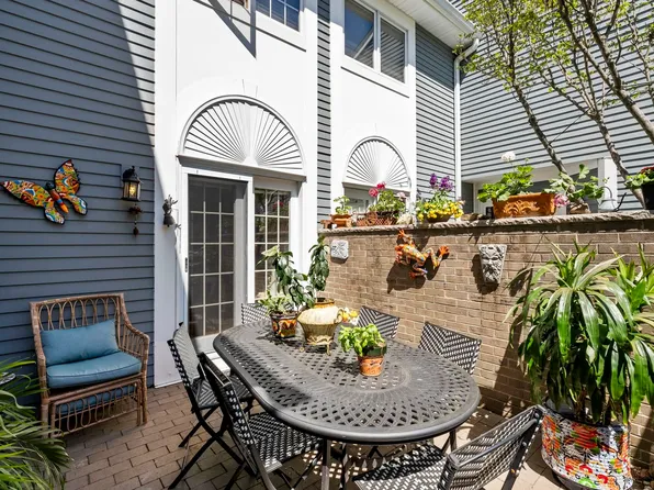 29 Engle St #8, Tenafly, NJ 07670