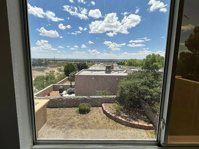 3503 Northpointe Dr — Photo 33