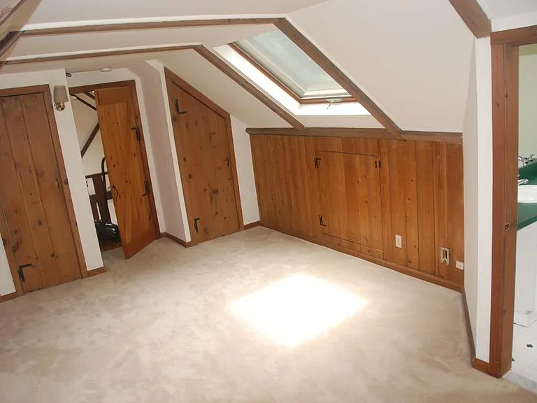 Upstairs bedroom 3