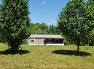 939 Pioneer Rd, Grimsley, TN 38565
