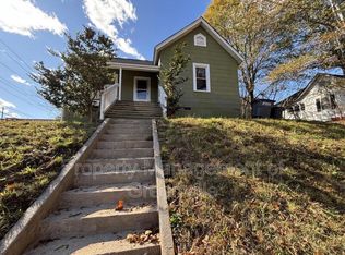 1 W 6th St, Greenville, SC 29611