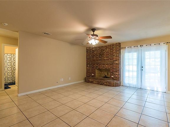 3rd image of 4315 Alicia Ln
