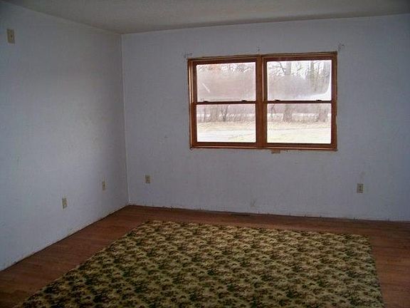 3rd image of 1723 Weiss Ave