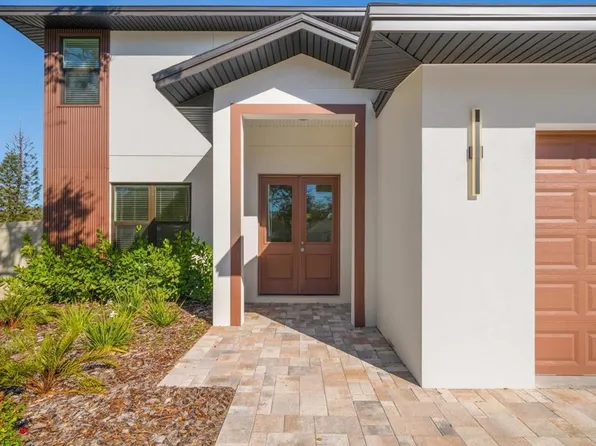 14733 Sunset Dr, Largo, FL 33774