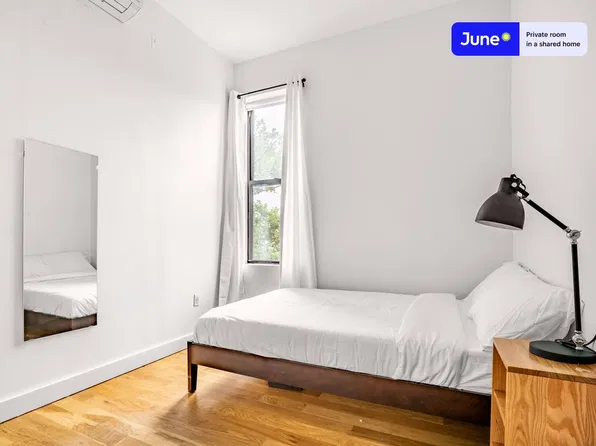 60-47 68th Ave, Ridgewood, NY
