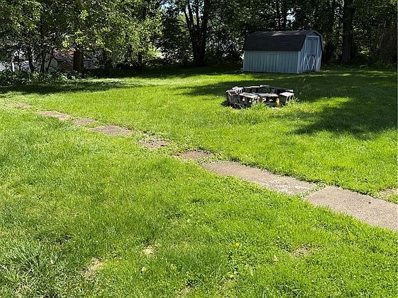 4th image of 465 2nd St SW